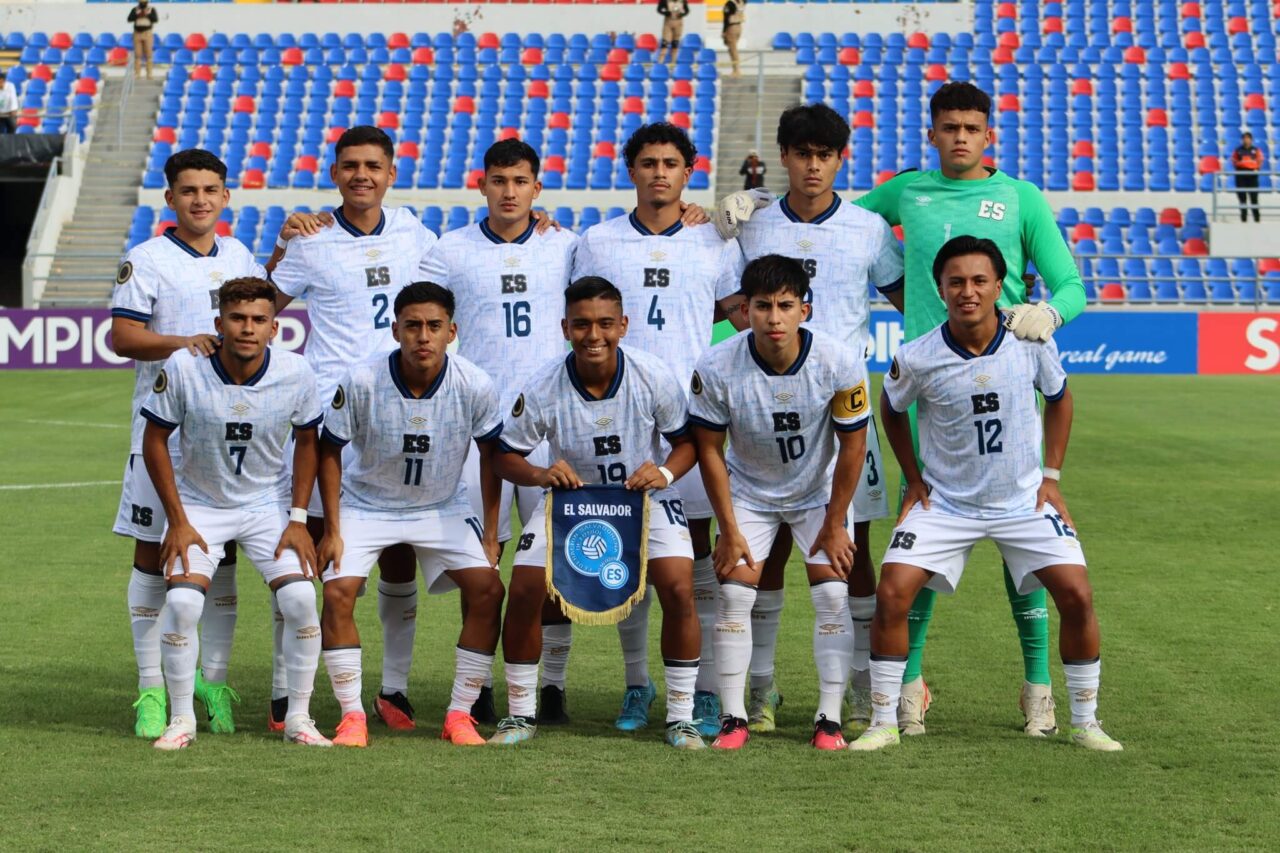 El Salvador venció al actual subcampeón República Dominicana en su debut en el Premundial sub-20 de CONCACAF.