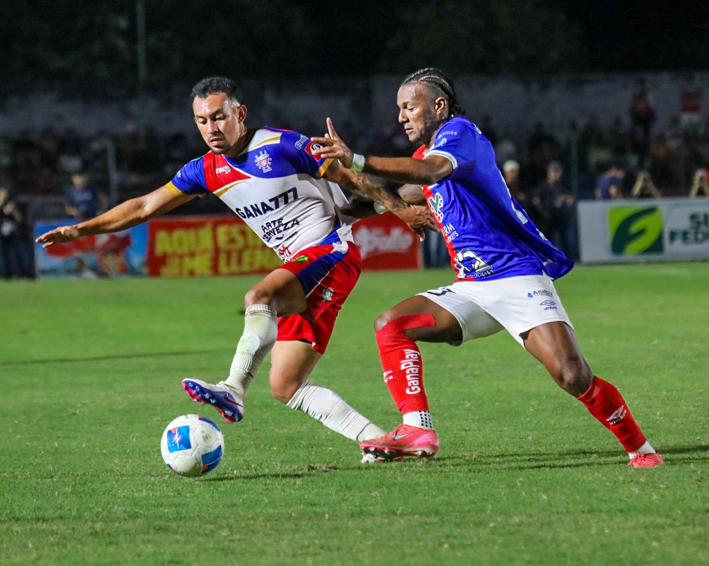 Firpo continúa líder en la tabla acumulada del Torneo de Clausura 2026, pese a su derrota.