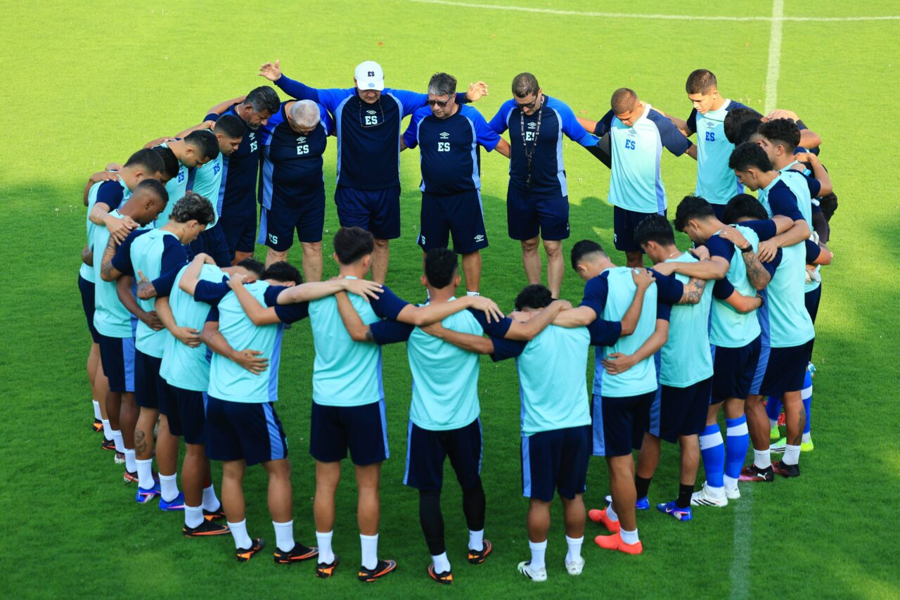 La Selección Mayor realizó su último entrenamiento previo a su viaje a Houston