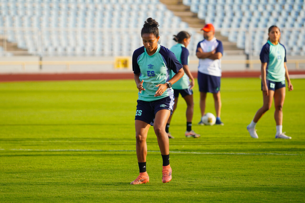 La Selección Femenina afronta un partido clave en Trinidad y Tobago
