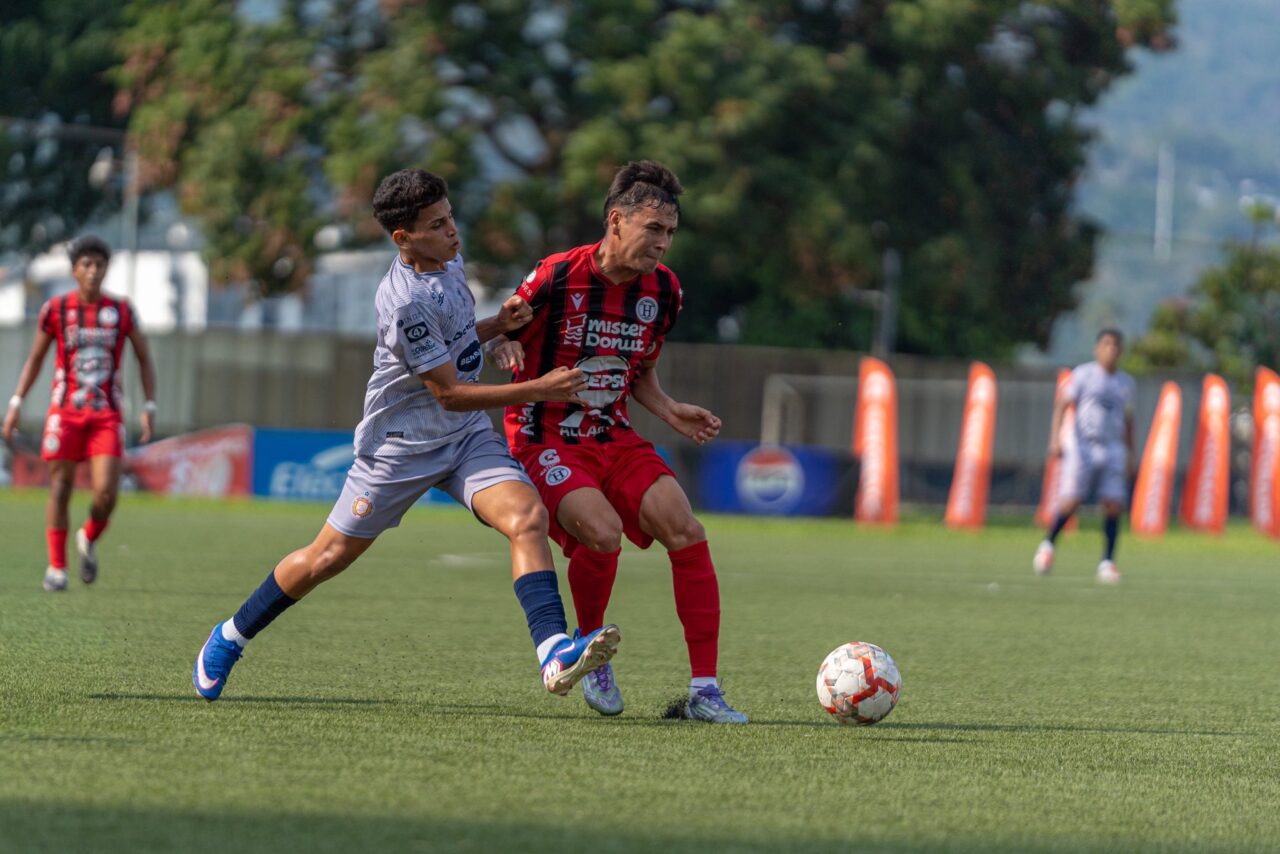 Hércules y Águila, a la final de la Copa Chocovitos Sub-17